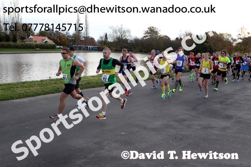 Newcastle Town Moor Marathon. Photo: David T. Hewitson/Sports for All Pics